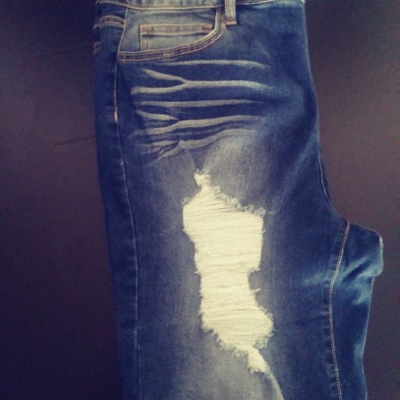 Distressed Cello Jeans (Boyfriend Style) - Picture 4 of 4